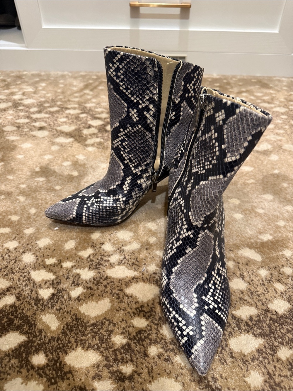 Snake-Print Pointed Toe Heeled Ankle Boots - Black & Gray